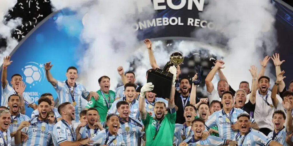 Botafogo é derrotado pelo Racing e fica com o vice na Recopa Sul-Americana