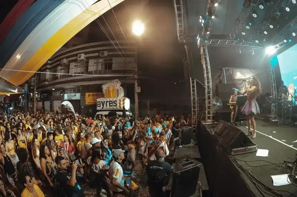 Comércio itabirano se prepara para o Carnaval com aumento de 8% nas vendas