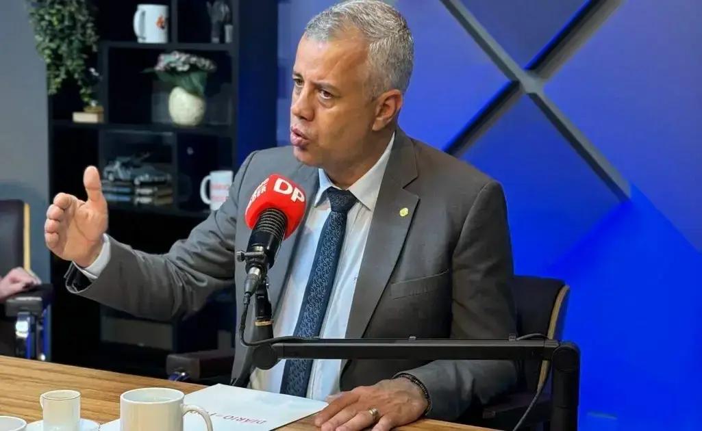 Evair de Melo denuncia Lula por uso indevido da máquina pública em campanha