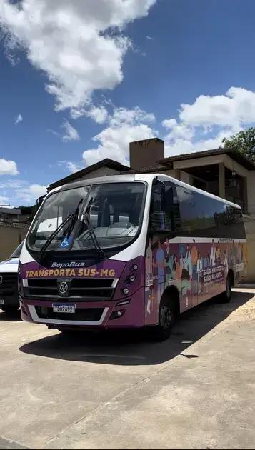 Timóteo apresenta novos micro-ônibus para atendimento à saúde