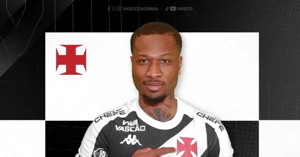 Vasco oficializa a contratação do atacante angolano Loide Augusto