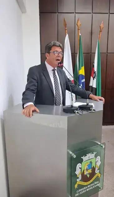 Acontecimentos na Câmara de João Monlevade: Belmar Diniz critica prefeito Laércio Ribeiro