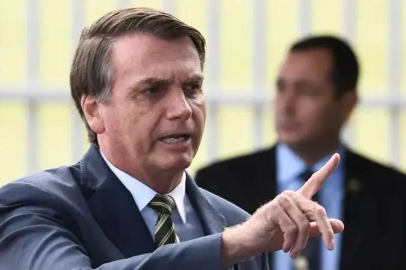 Bolsonaro critica rapidez do STF em julgamento de denúncia