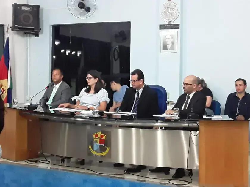 Câmara de Caratinga investiga irregularidades em três CPPs na Prefeitura