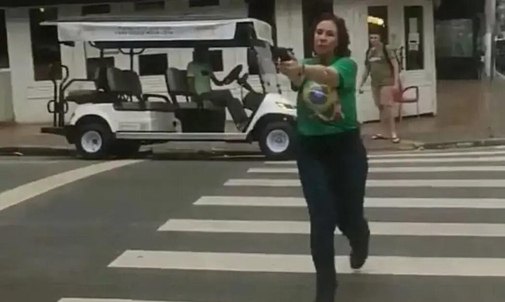 Carla Zambelli será julgada pelo STF por porte ilegal de arma na próxima semana