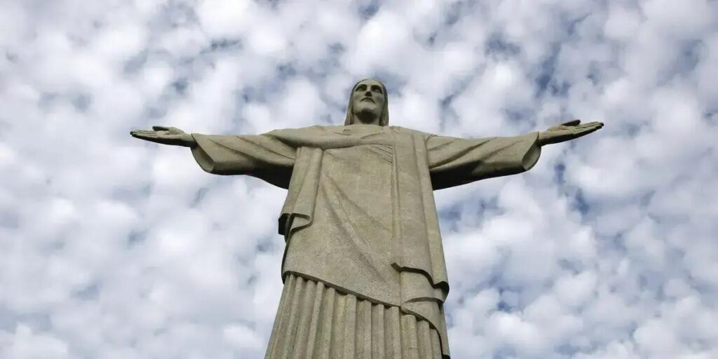 Decisão sobre reabertura do Cristo Redentor depende de vistoria