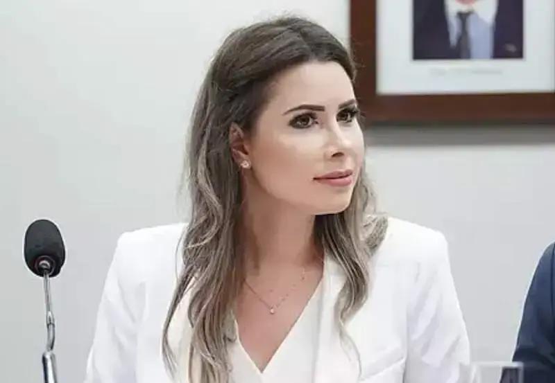 Deputada Carol De Toni encerra presidência da CCJ com importantes conquistas