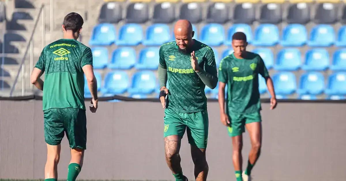 Felipe Melo aponta os favoritos para assumir o comando do Fluminense