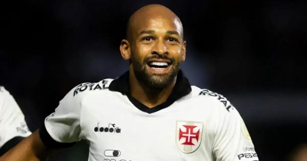 Fellipe Bastos destaca prioridades do Vasco para a temporada 2025