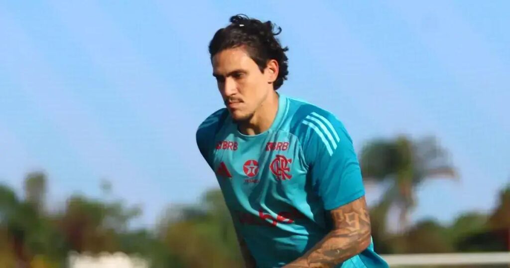 Filipe Luís anuncia retorno esperado de Pedro ao Flamengo em abril