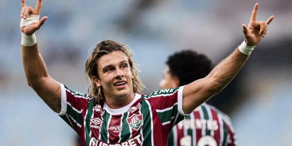 Fluminense vence com goleada e avança rumo à final do Campeonato Carioca