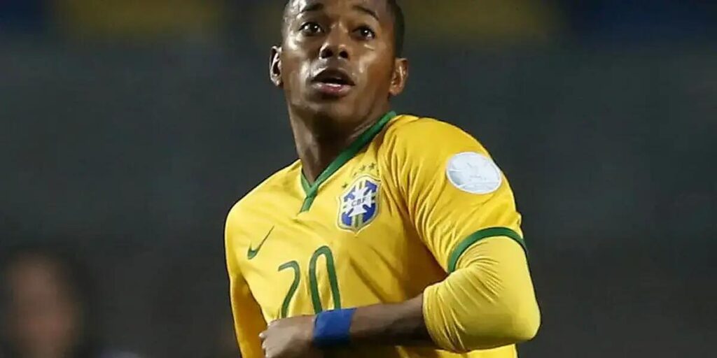 Gilmar Mendes Solicita Vista e Suspende Julgamento de Robinho no STF