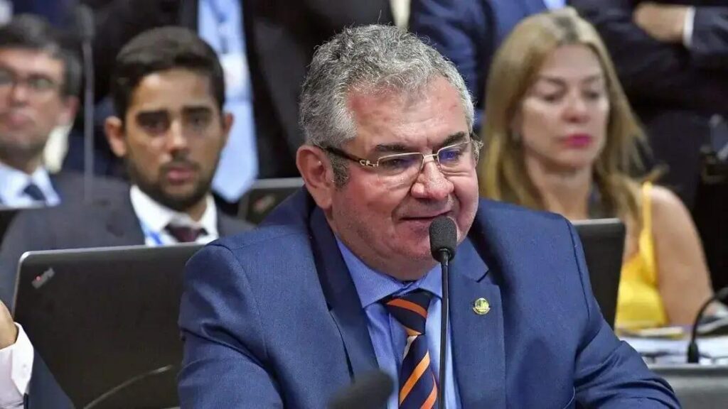 Governo e Congresso discutem R$ 15 bilhões fora do teto orçamentário