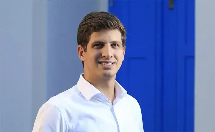 João Campos assume presidência nacional do PSB em movimento estratégico