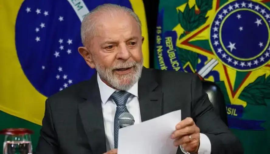 Lula propõe isenção de IR para rendimentos até R$ 5 mil e cria imposto mínimo