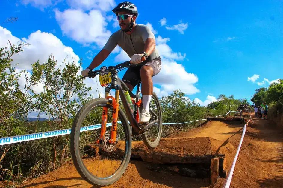 Maycon Costa conquista medalha de prata no Internacional Chaoyang 2025