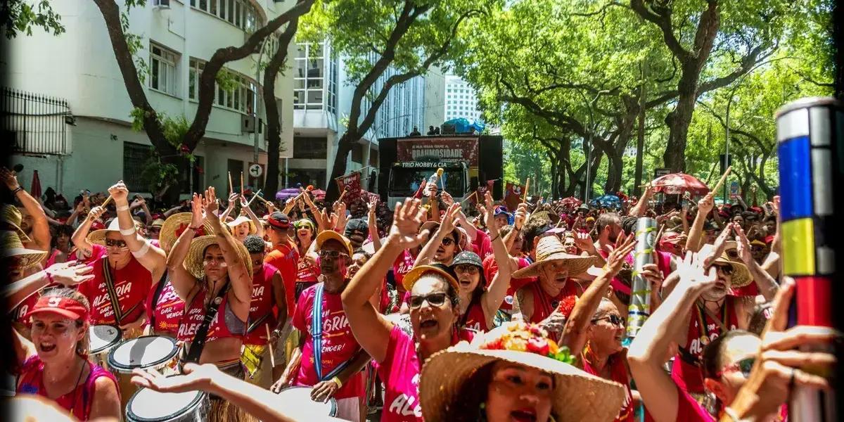 Mulheres Ritmistas Superam Preconceitos e Buscam Reconhecimento