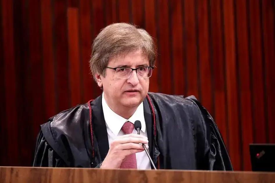 Paulo Gonet se opõe ao pedido de Bolsonaro para afastar Dino e Zanin do julgamento