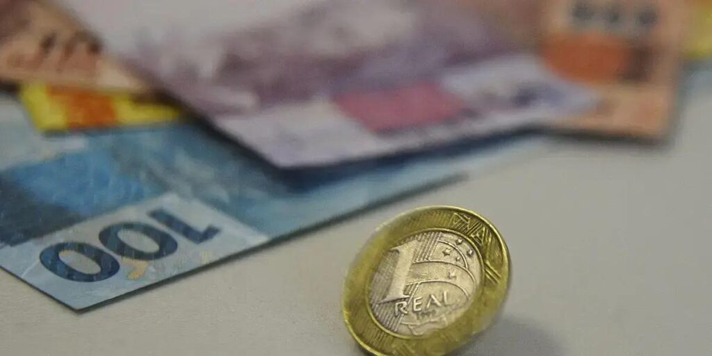 Receita Federal inicia pagamento da malha fina do Imposto de Renda hoje