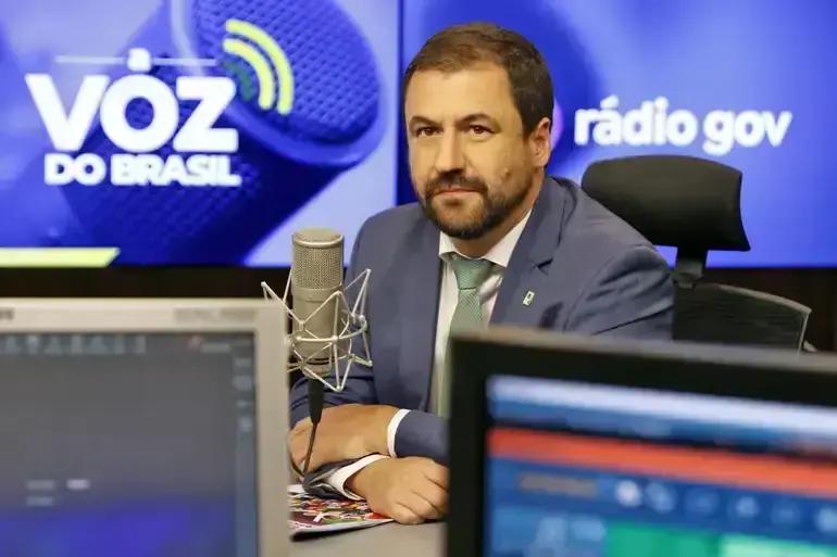 A Necessidade de Regulamentação das Plataformas Digitais em Tempos de Eleições