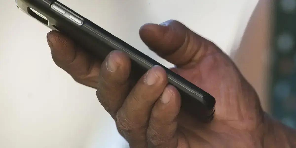 Anatel revela: 90% da população brasileira tem acesso a celulares