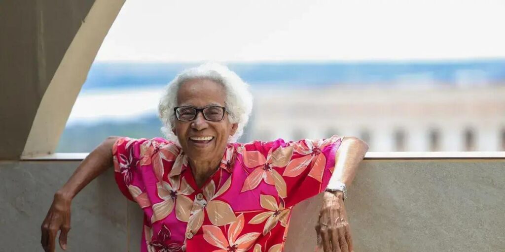 Cátia de França: A Fênix Negra da Música Brasileira em Ascensão