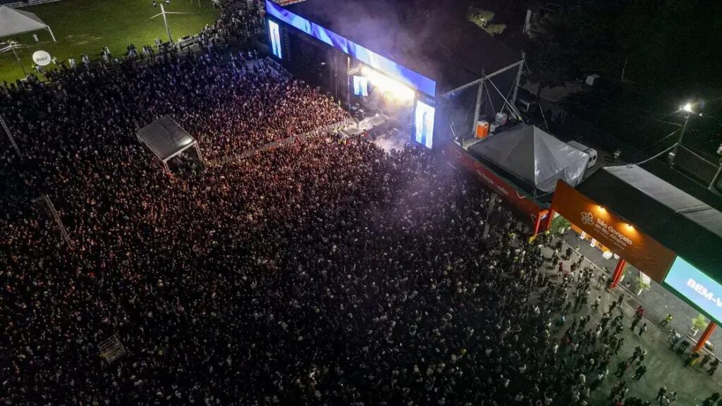 Cavalgada de São Gonçalo do Rio Abaixo reúne mais de 50 mil pessoas em 4 dias de festa
