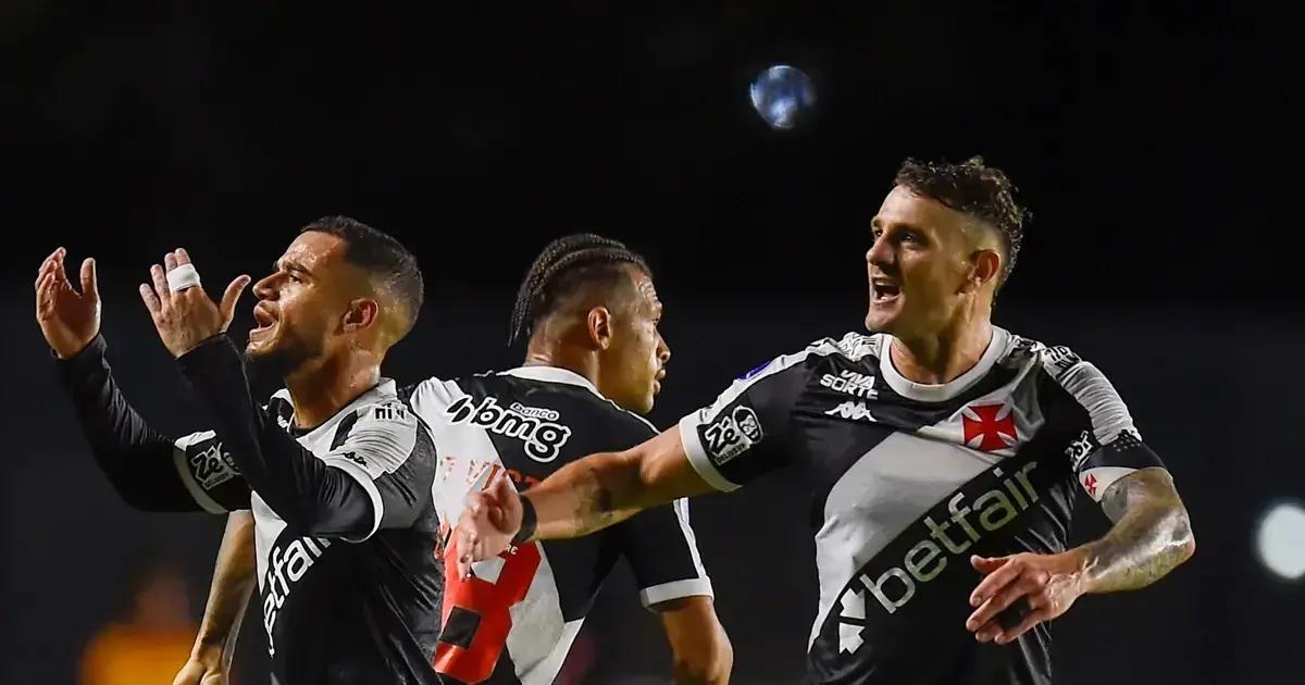 Fábio Carille desmente rumores sobre relação com Pablo Vegetti no Vasco