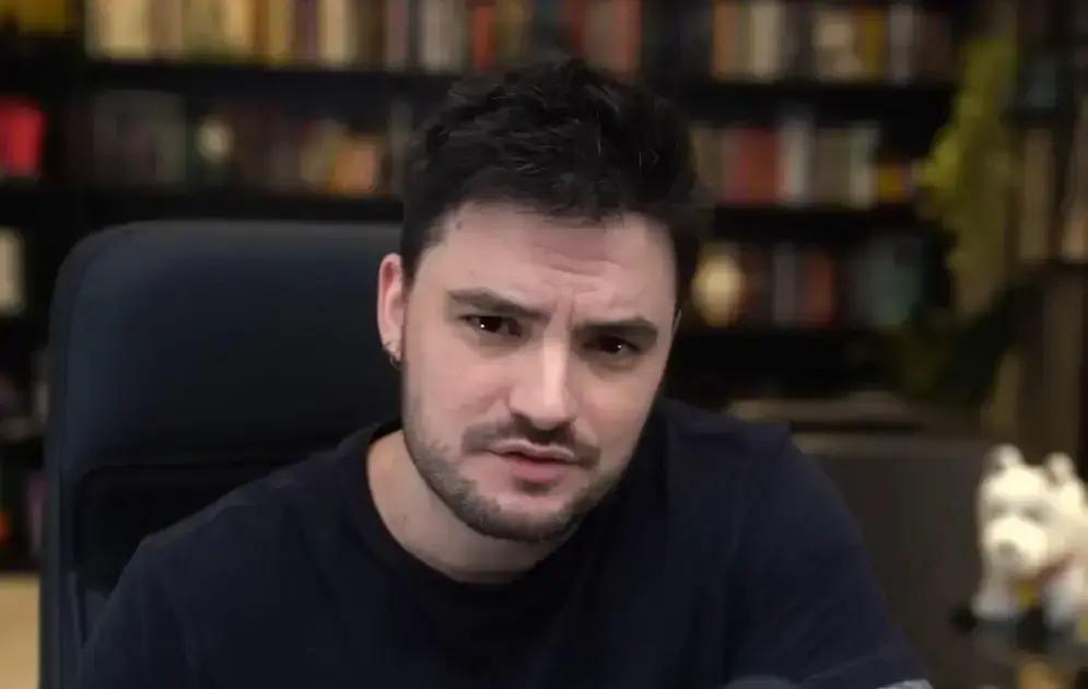 Felipe Neto anuncia pré-candidatura à presidência e nova rede social