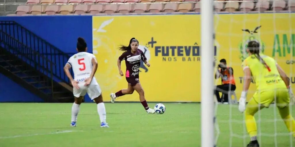 Ferroviária vence 3B e volta à liderança do Campeonato Brasileiro Feminino