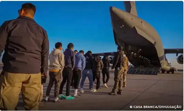 Inhapinhense relata tortura e abuso antes da deportação