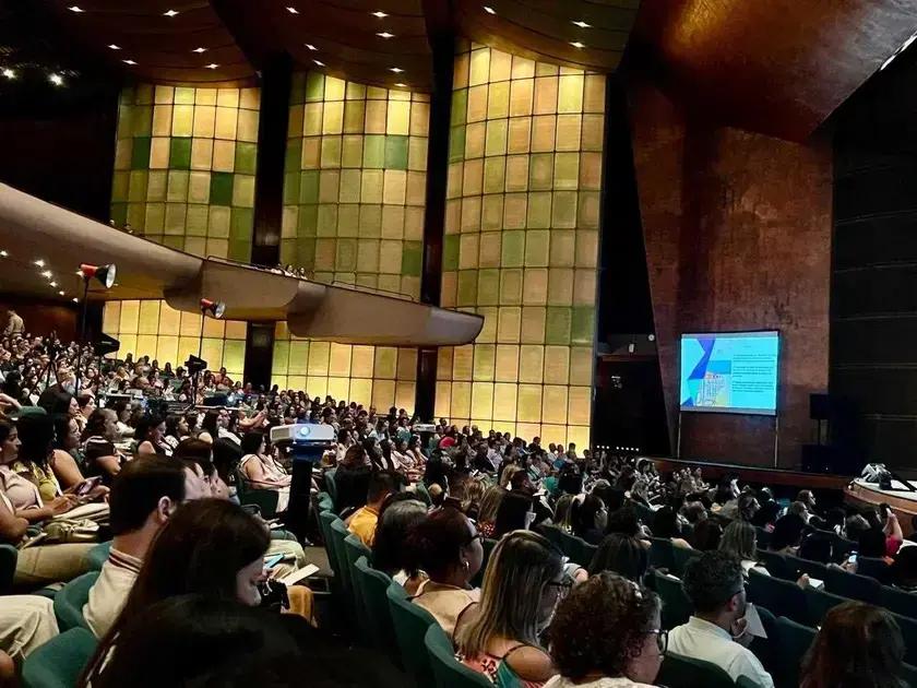 Ipatinga compartilha experiências em boas práticas educacionais durante evento da Undime-MG