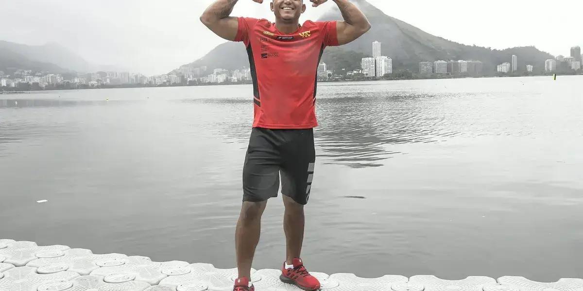Isaquias Queiroz conquista ouro no C1 1000m da Copa Brasil de Canoagem