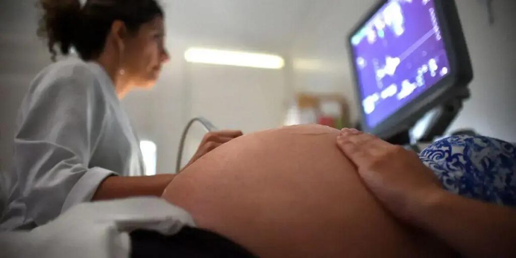 Mortes maternas por hipertensão seguem altas no Brasil, alerta estudo da Unicamp