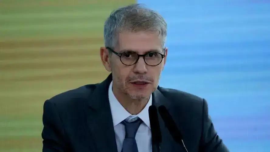 Sidônio Palmeira e o desafio da popularidade de Lula: dilemas e incertezas