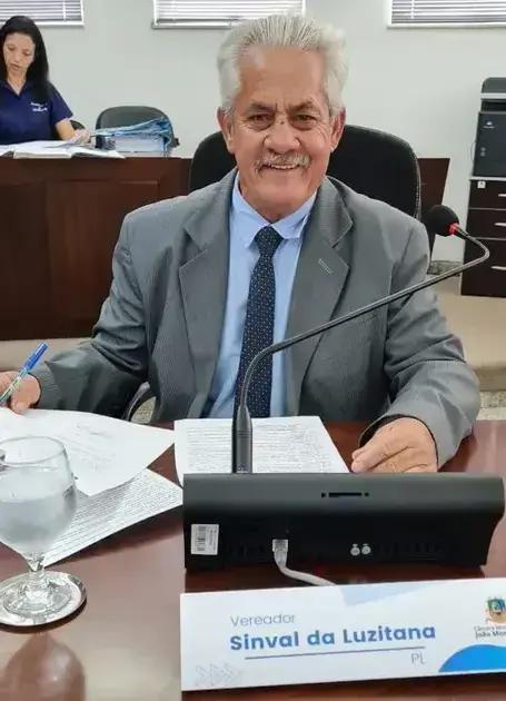 Vereador Sinval Dias protocola projeto para revogar Código Tributário de Monlevade
