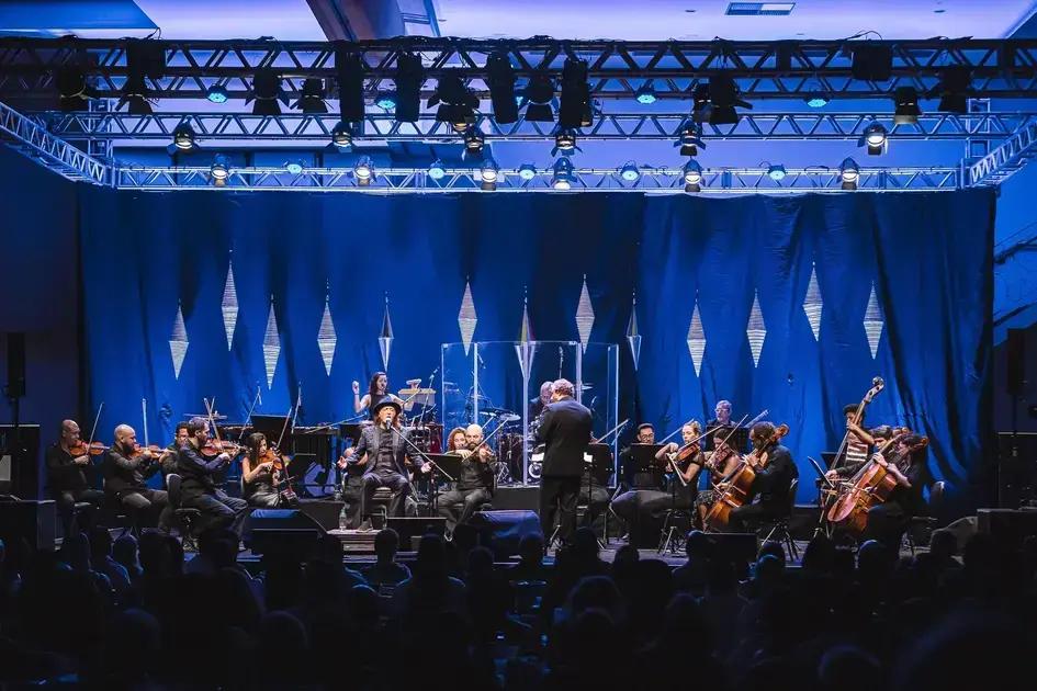 Alceu Valença e Orquestra Ouro Preto se apresentam em concerto gratuito na Praça Tiradentes