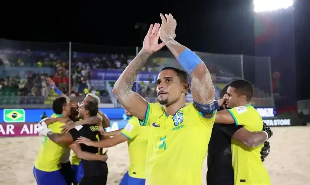 Brasil disputa a final da Copa do Mundo de beach soccer contra a Bielorrússia