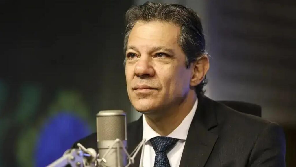 Brasil enfrenta desafios para recuperar grau de investimento, avalia Haddad