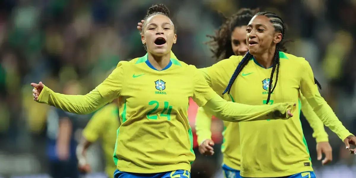 Dudinha brilha e seleção feminina conquista vitória sobre o Japão em amistoso