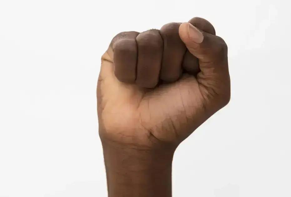 Estudante ofendido por professor será indenizado em R$ 10 mil por racismo