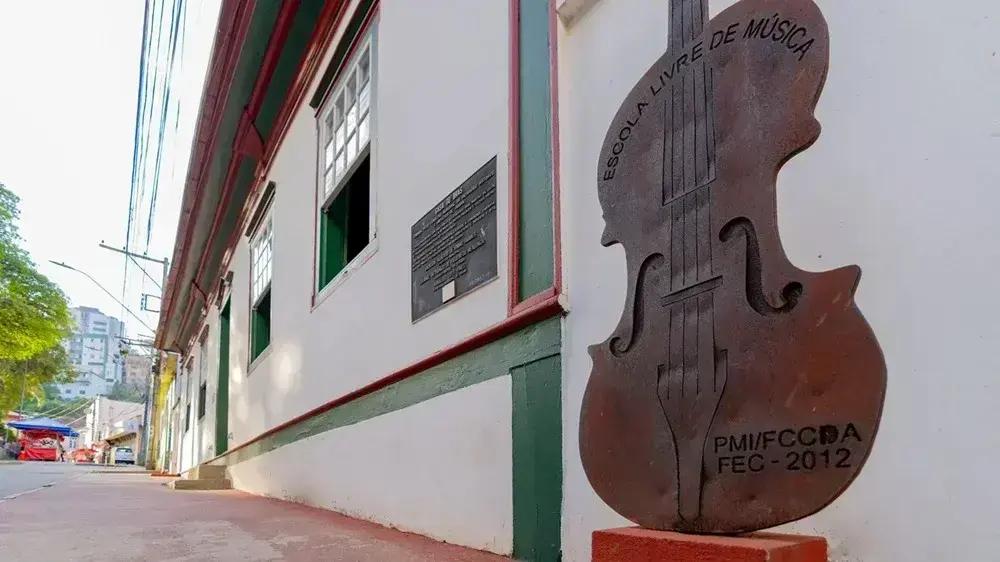 FCCDA abre vagas para professores e maestros na Escola Livre de Música
