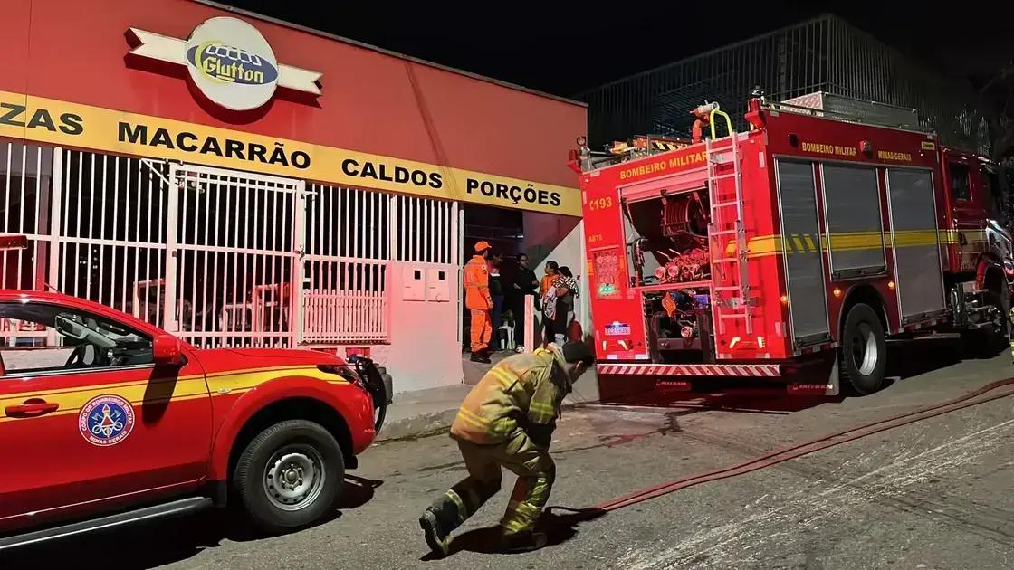 Incêndio na hamburgueria Glutton em Itabira é controlado por populares