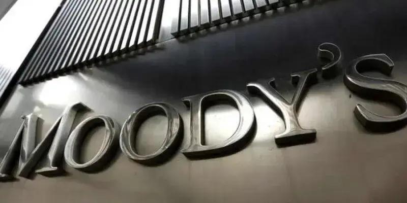Moody's reavalia perspectiva do crédito do Brasil: impacto da dívida pública