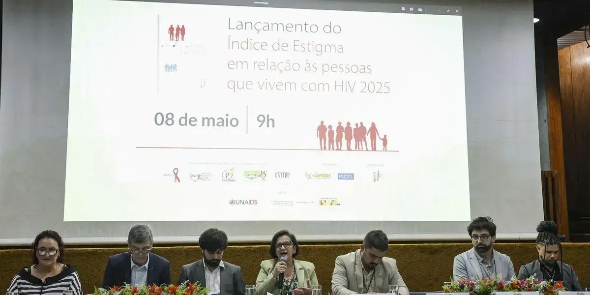Pesquisa revela que 52,9% das pessoas com HIV enfrentam discriminação no Brasil