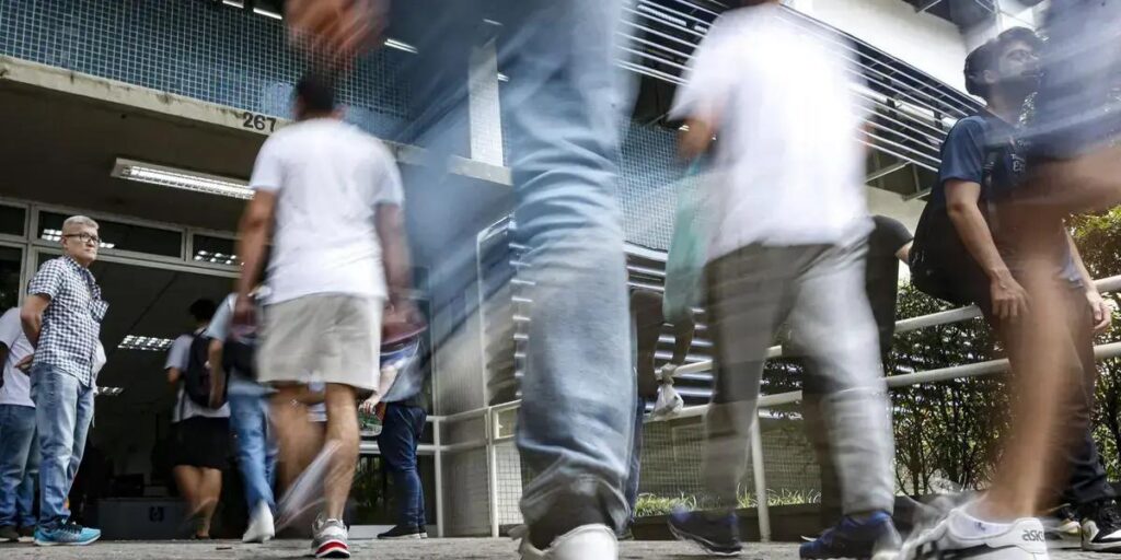 Pré-inscrição automática para estudantes da rede pública no Enem 2025