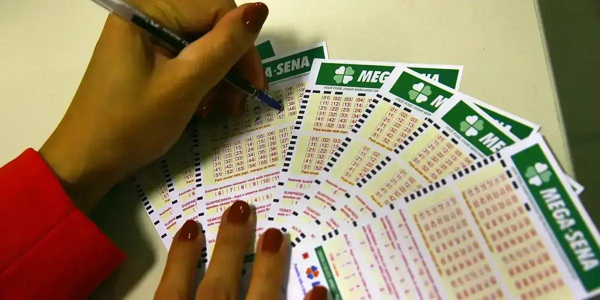 Prêmio da Mega-Sena acumula e chega a R$ 38 milhões após sorteio sem ganhadores