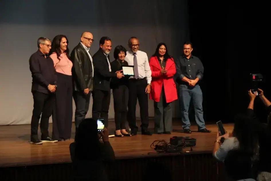 SAAE Itabira comemora 70 anos com homenagens emocionantes a servidores