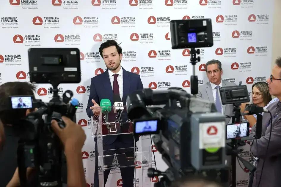 ALMG discute PEC que facilita privatizações sem referendos