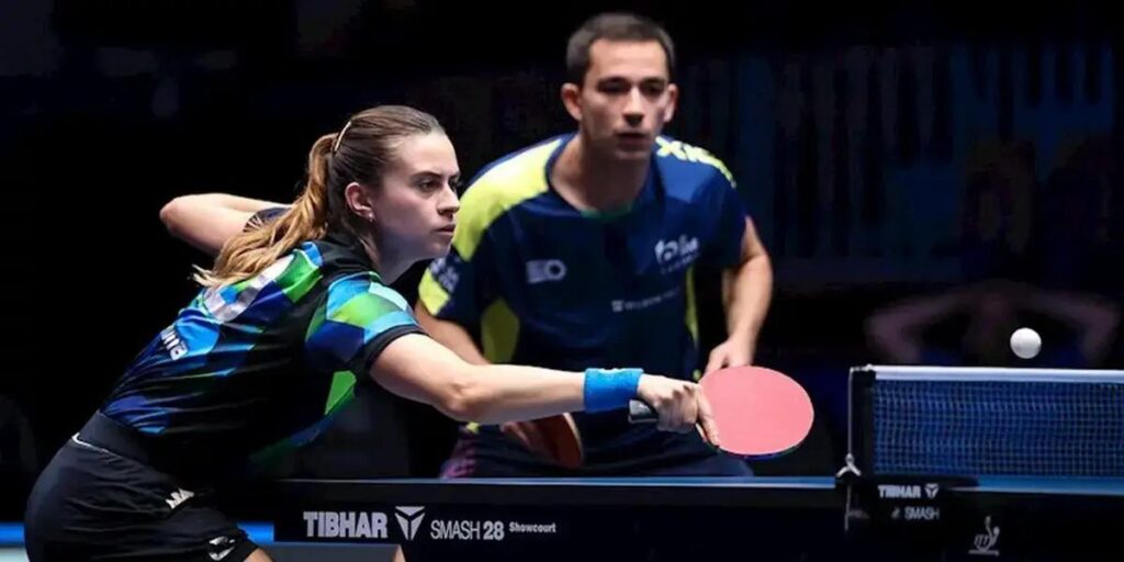 Calderano e Bruna Takahashi avançam às quartas em torneio de tênis de mesa na Eslovênia